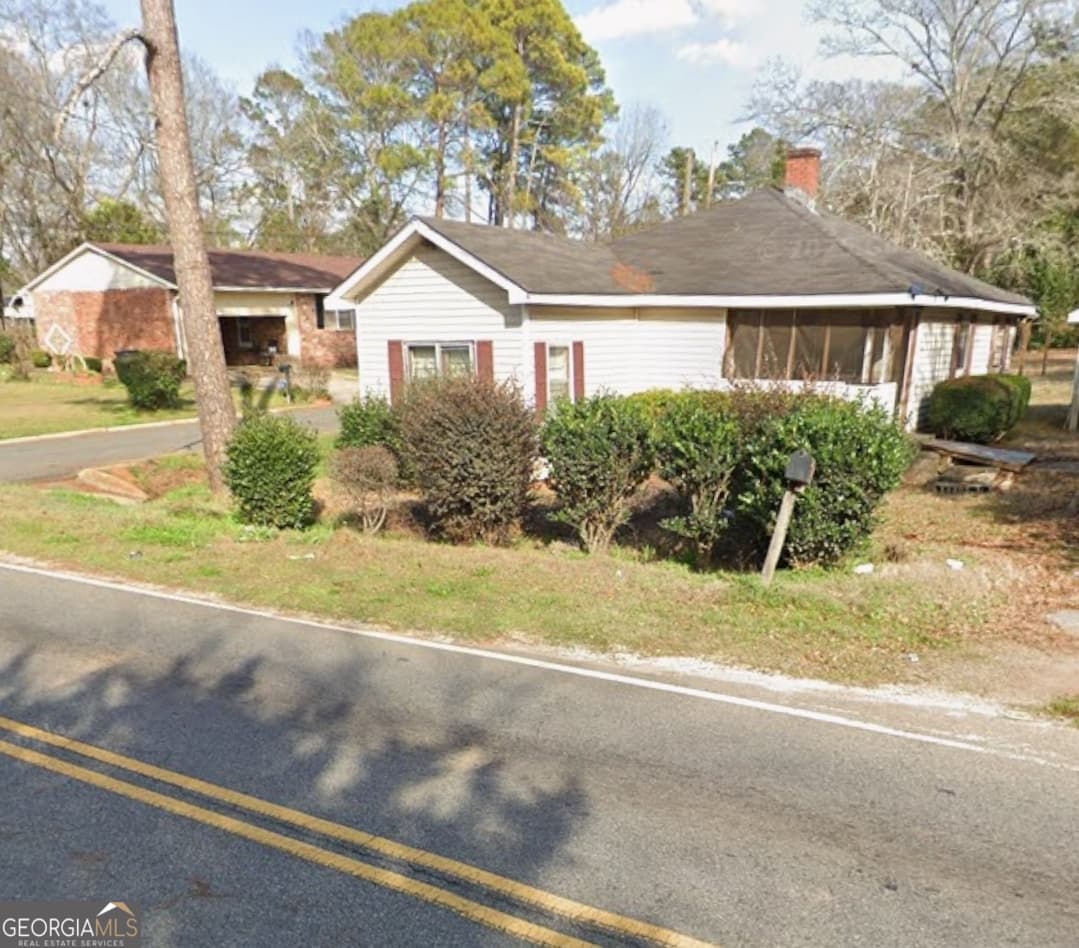 2 bedroom, 1 bathroom, 924 sq ft single family residence for sale at 433 Mayo Street, Americus, GA 31709 — photo 2
