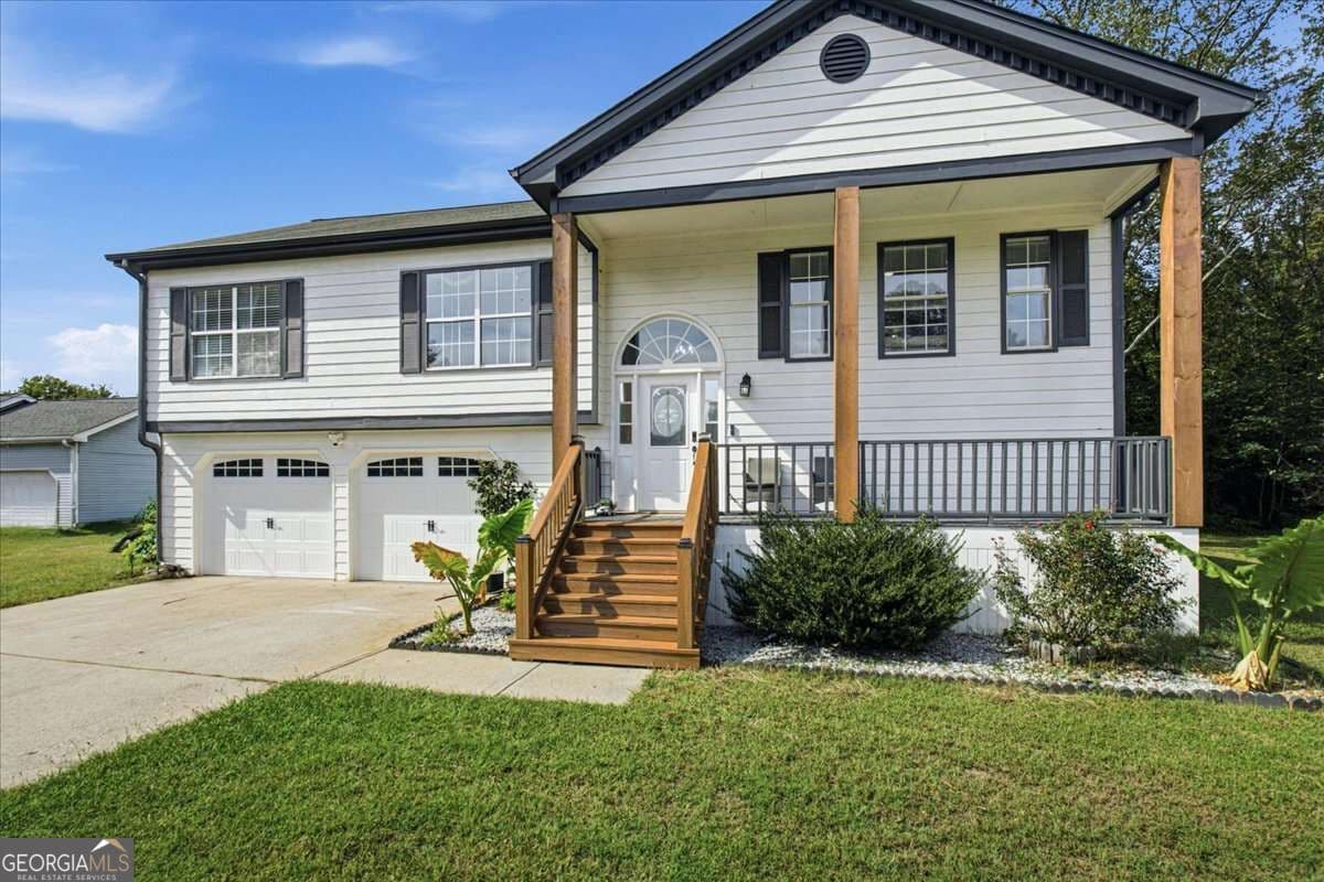 5 bedroom, 3 bathroom, 2,209 sq ft single family residence for sale at 326 Golden Rod Lane, Auburn, GA 30011 — photo 1 of 42