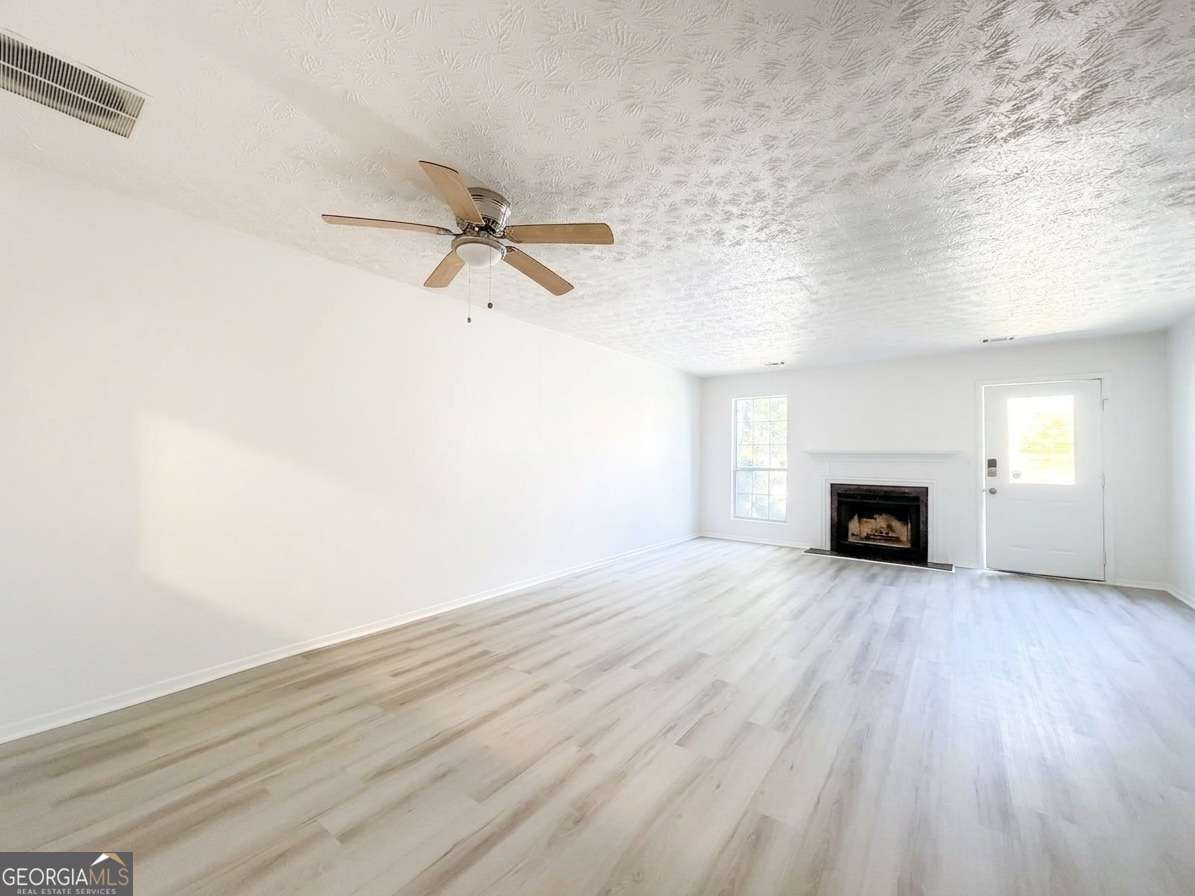 2 bedroom, 2 bathroom, 1,120 sq ft townhouse for sale at 6624 Wellington Square, Norcross, GA 30093 — photo 8