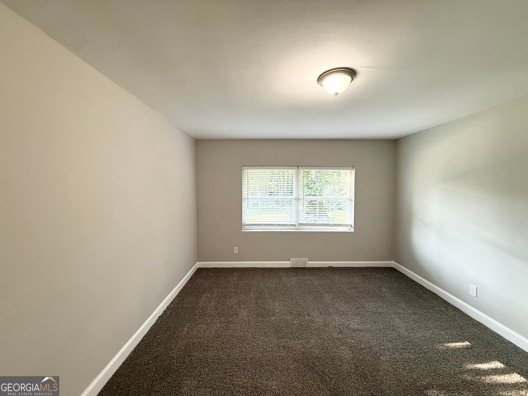 5 bedroom, 3 bathroom, 1,655 sq ft single family residence for sale at 2007 Highview Road, Atlanta, GA 30311 — photo 10