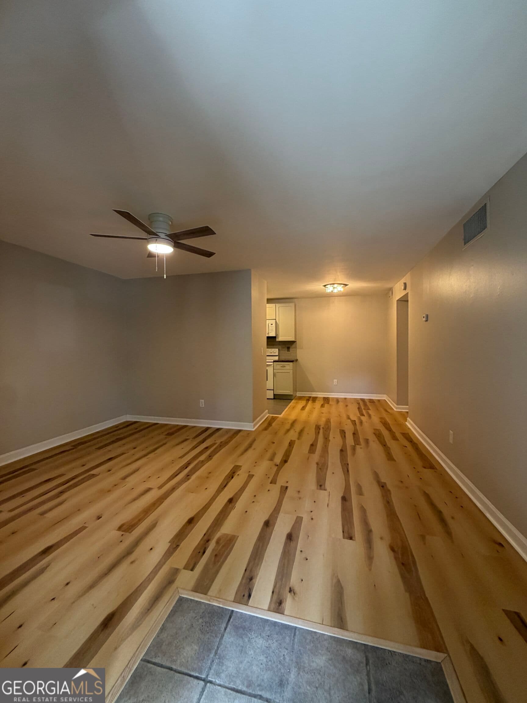 1 bedroom, 1 bathroom single family residence for rent at 3113 Colonial Way N, Chamblee, GA 30341 for $1,300 a month — photo 3