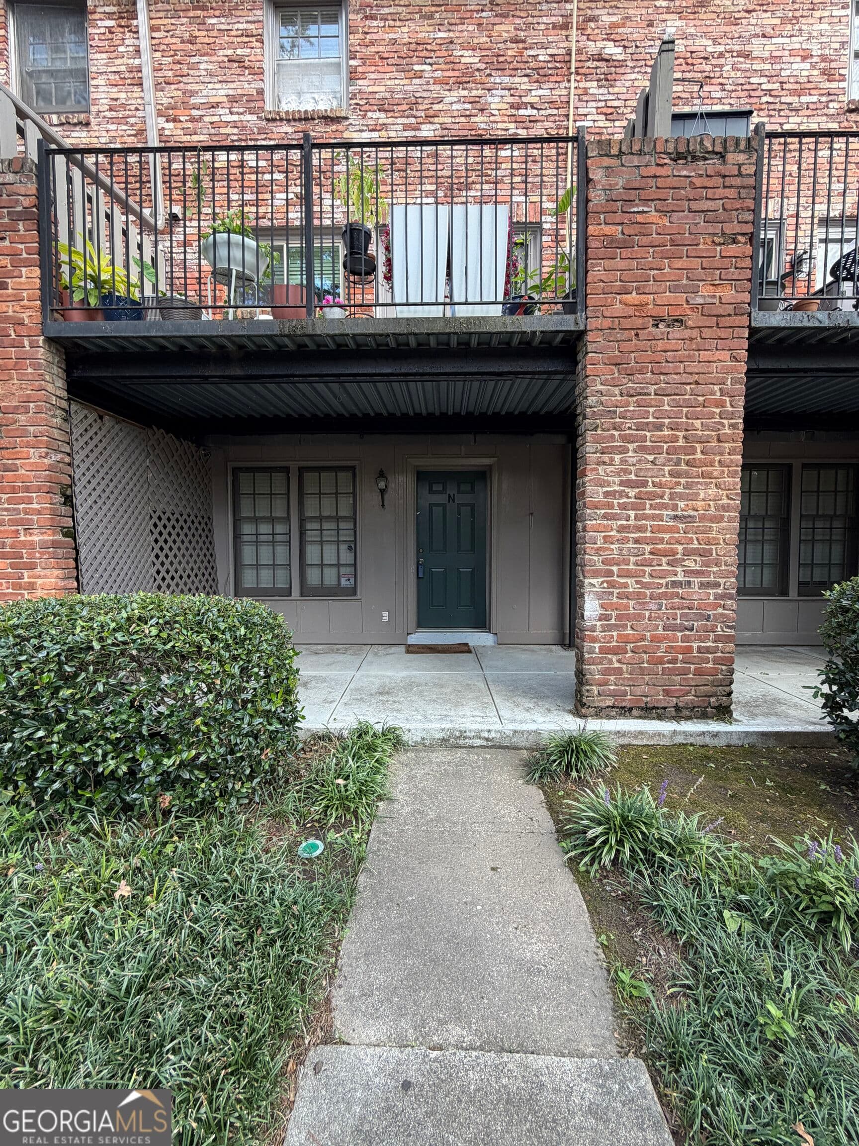 1 bedroom, 1 bathroom single family residence for rent at 3113 Colonial Way N, Chamblee, GA 30341 for $1,300 a month — photo 1 of 9