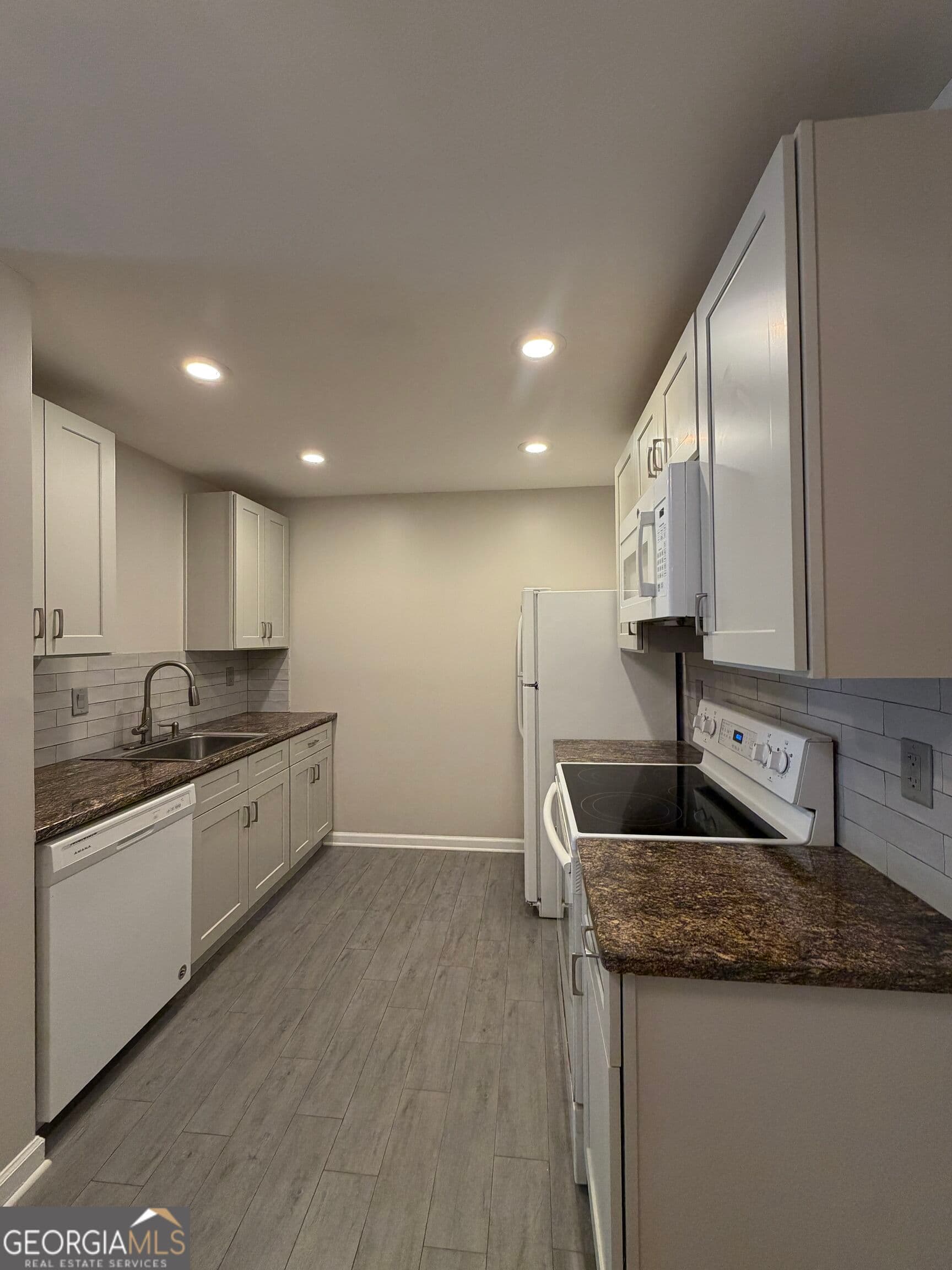 1 bedroom, 1 bathroom single family residence for rent at 3113 Colonial Way N, Chamblee, GA 30341 for $1,300 a month — photo 5