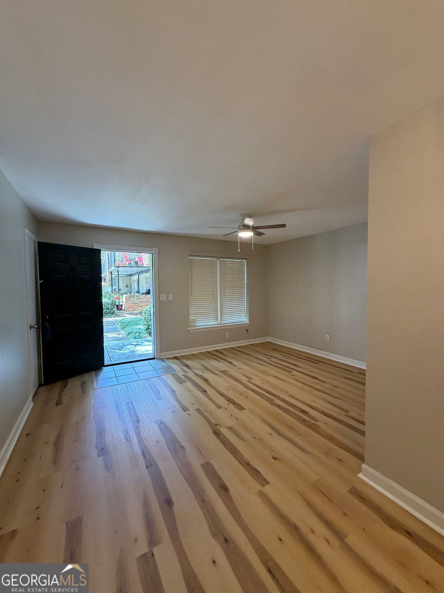 1 bedroom, 1 bathroom single family residence for rent at 3113 Colonial Way N, Chamblee, GA 30341 for $1,300 a month — photo 4