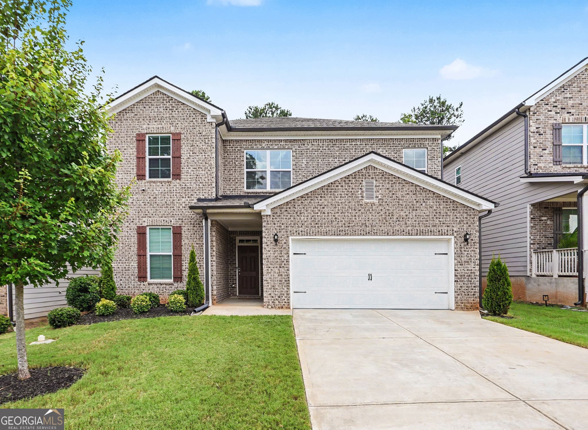 4 bedroom, 3 bathroom, 3,012 sq ft single family residence for rent at 170 Glen Abbey Circle, Fairburn, GA 30213 for $2,800 a month — photo 2