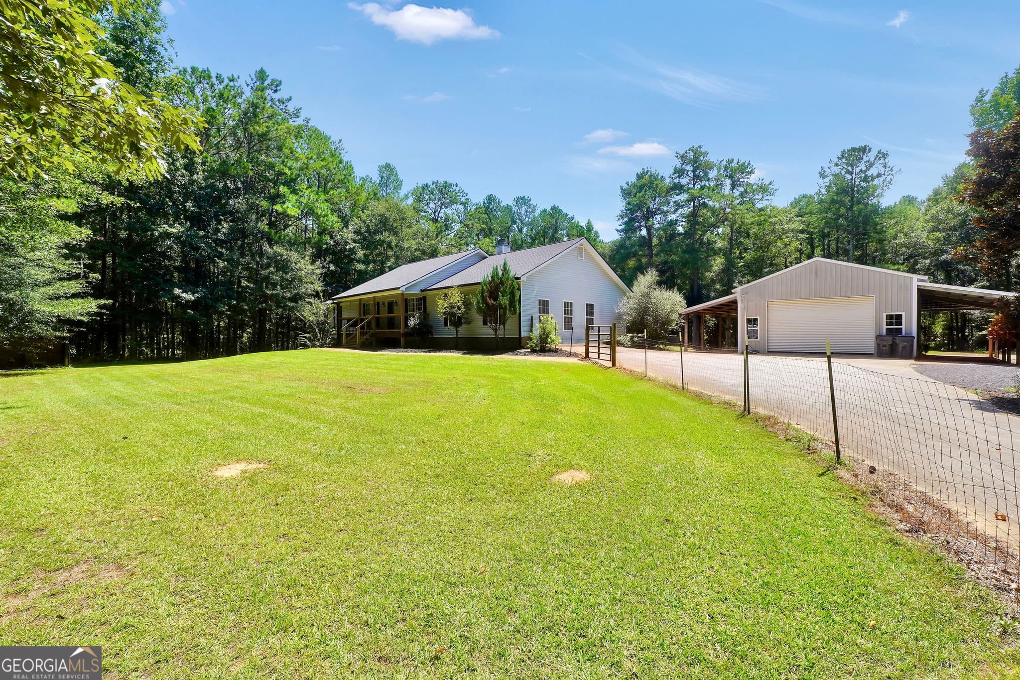 3 bedroom, 2 bathroom, 2,186 sq ft single family residence for sale at 2182 Leguin Mill Road, Locust Grove, GA 30248 — photo 5