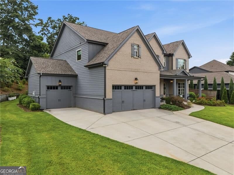 5 bedroom, 4.5 bathroom, 4,029 sq ft single family residence for sale at 357 S Alexander Street, Buford, GA 30518 — photo 1 of 82