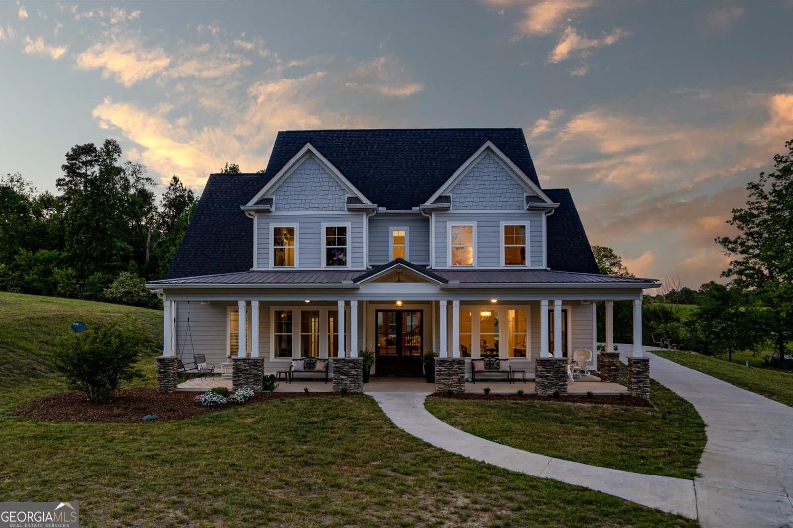6 bedroom, 5.5 bathroom, 4,200 sq ft single family residence for sale at 200 Waters Drive, Ringgold, GA 30736 — photo 2