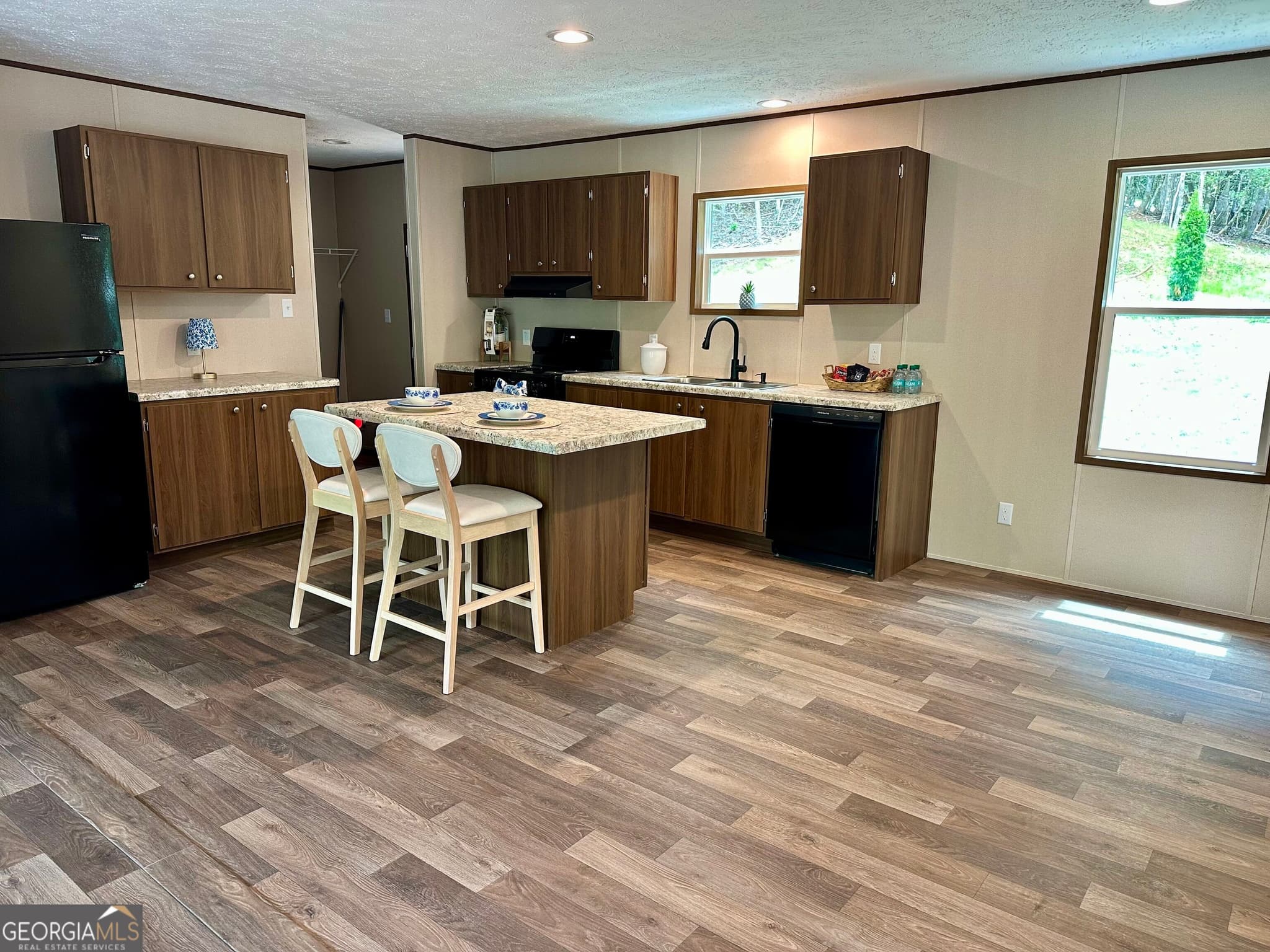 3 bedroom, 2 bathroom manufactured home,single family residence for sale at 101 Sawyer Ridge Lane, Hayesville, NC 28904 — photo 5