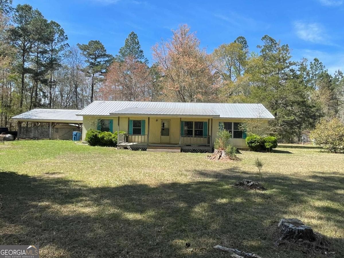3 bedroom, 2 bathroom single family residence sold at 190 Bower Drive, Jesup, GA 31546