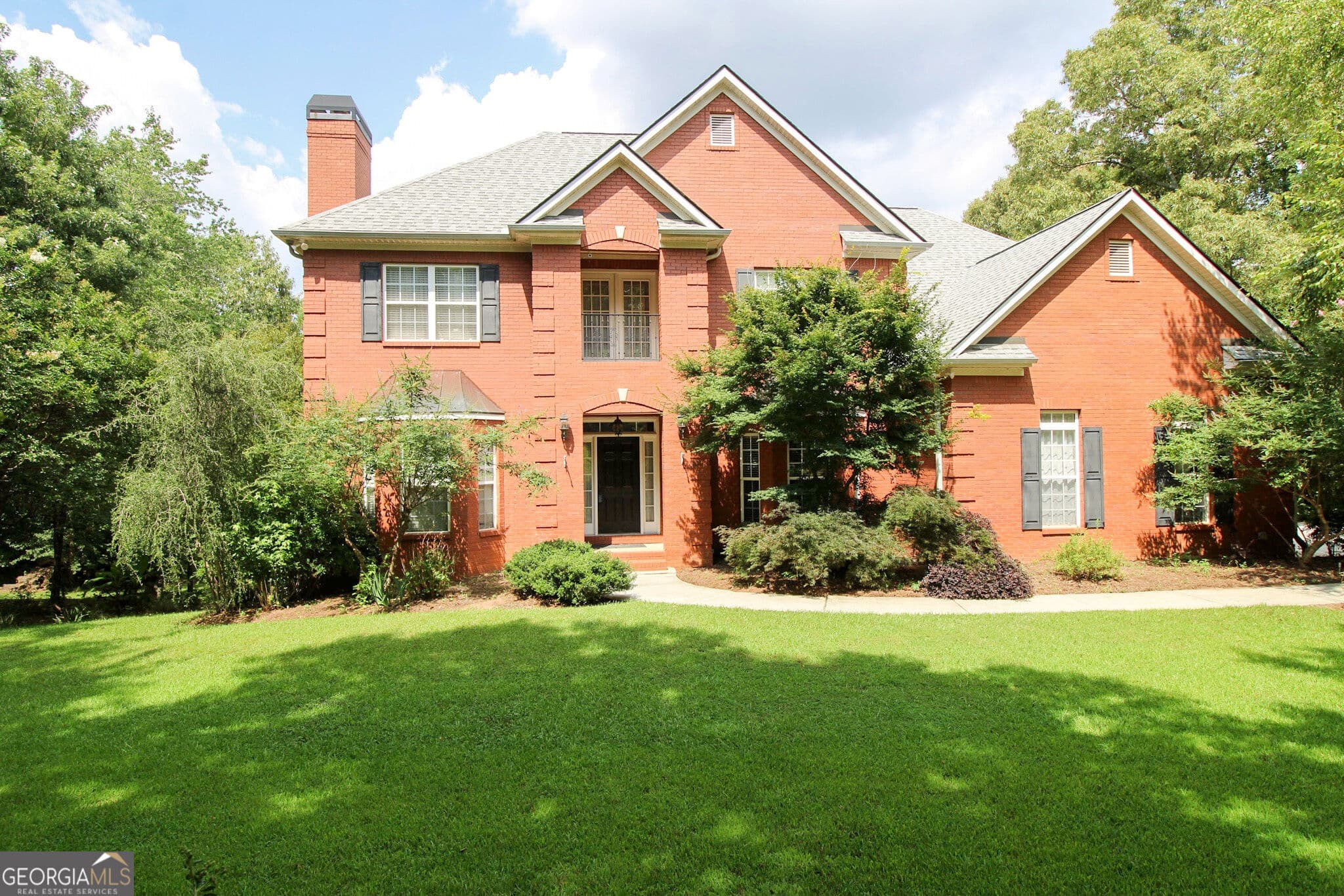 5 bedroom, 4 bathroom, 3,633 sq ft single family residence for sale at 12216 Edgewater Drive, Hampton, GA 30228 — photo 2