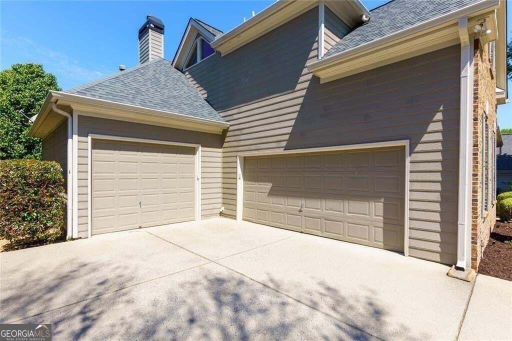 5 bedroom, 3.5 bathroom, 4,242 sq ft single family residence for sale at 140 Waterstone Pointe, Acworth, GA 30101 — photo 4