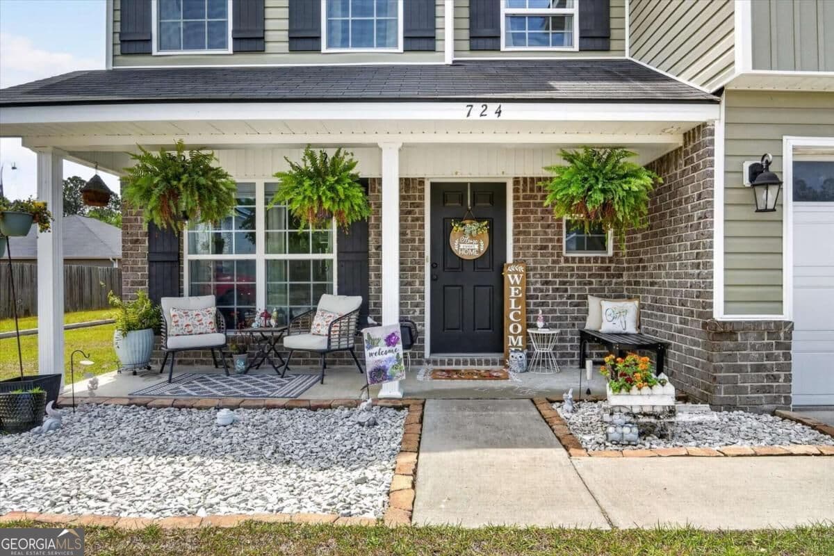 4 bedroom, 2.5 bathroom, 1,965 sq ft single family residence for sale at 724 Waterlily Court, Hinesville, GA 31313 — photo 3
