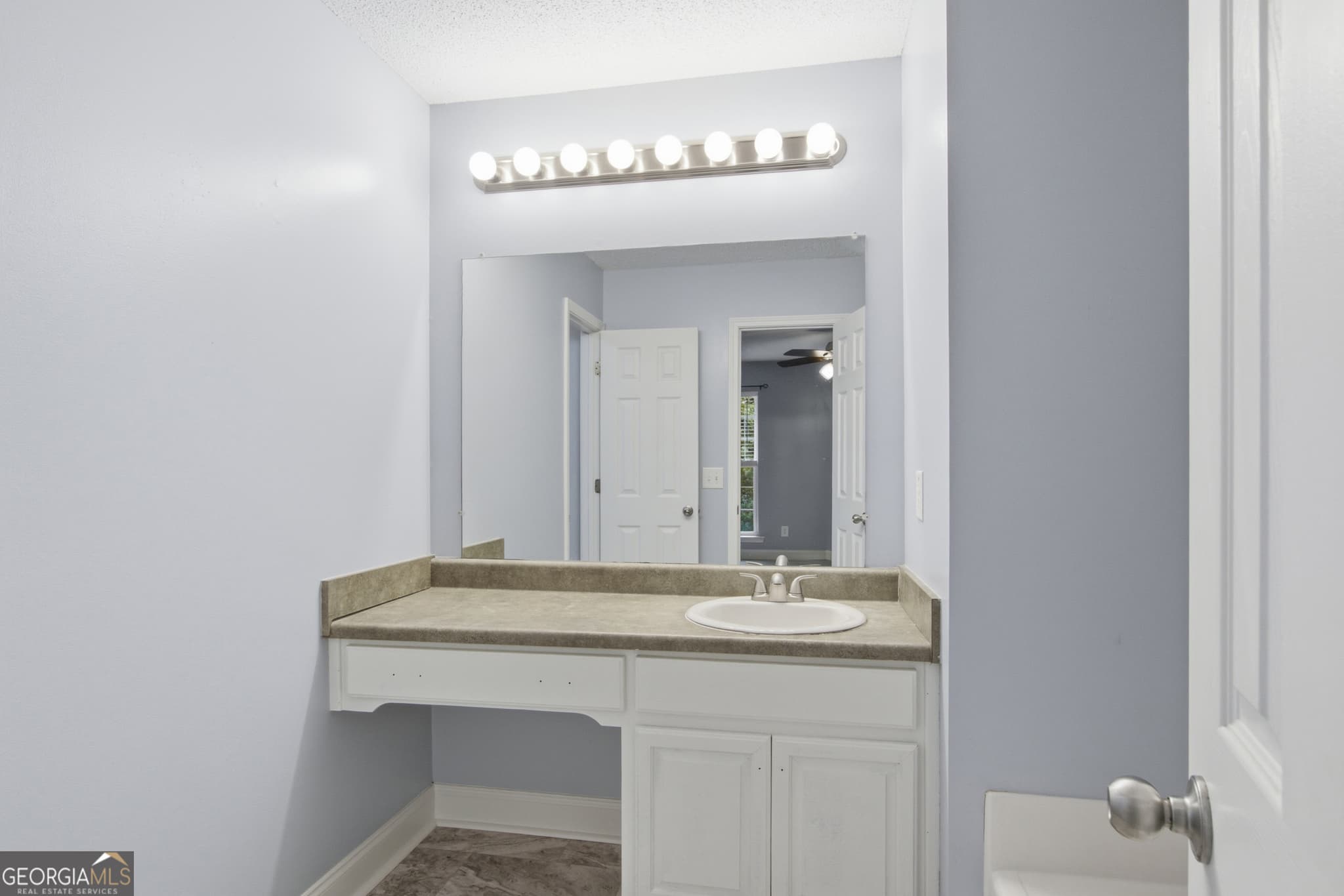 4 bedroom, 2.5 bathroom, 2,345 sq ft single family residence for sale at 627 Trestle Ridge Road, Toccoa, GA 30577 — photo 10