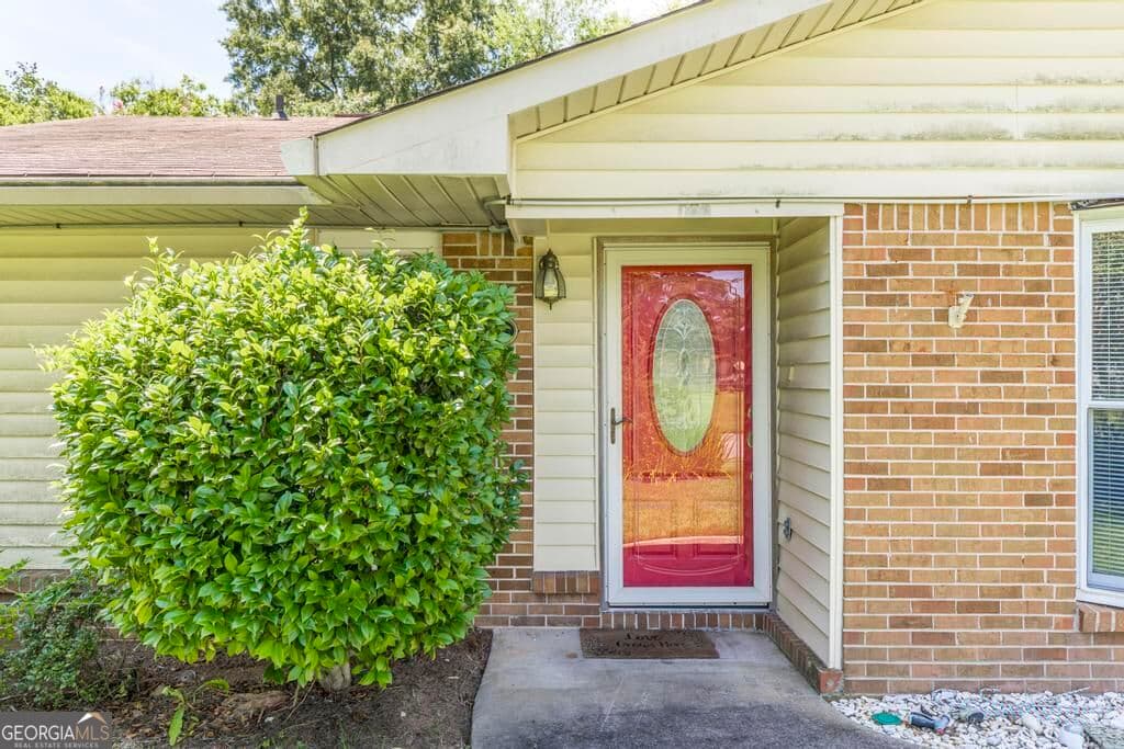 3 bedroom, 2 bathroom, 1,935 sq ft single family residence for sale at 104 Fieldstone Road, Warner Robins, GA 31093 — photo 2