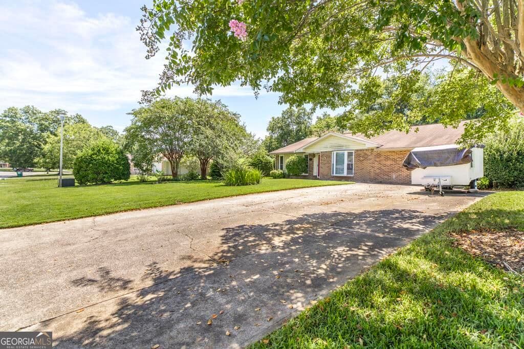 3 bedroom, 2 bathroom, 1,935 sq ft single family residence for sale at 104 Fieldstone Road, Warner Robins, GA 31093 — photo 5