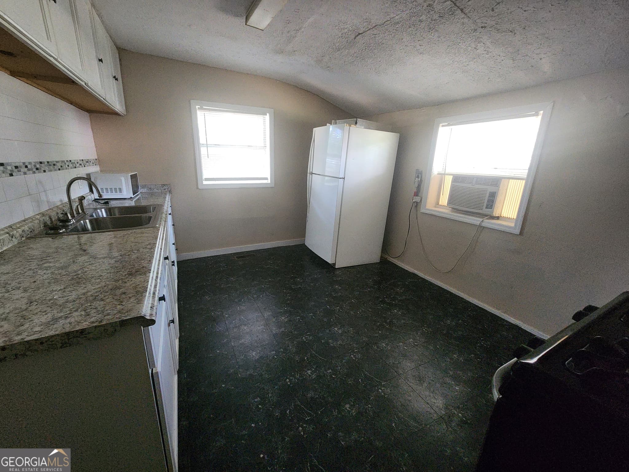 1 bedroom, 1 bathroom, 775 sq ft duplex for rent at 1113 19th Street UNIT A, Columbus, GA 31901 for $675 a month — photo 5