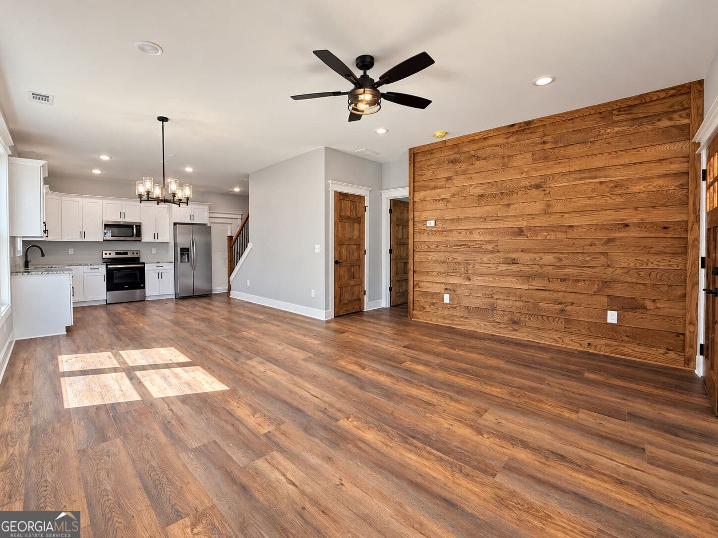 3 bedroom, 2.5 bathroom, 1,500 sq ft single family residence for sale at 232 Sautee Ridge Road, Clarkesville, GA 30523 — photo 6