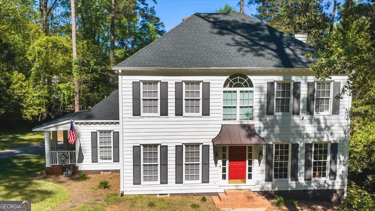 3 bedroom, 2.5 bathroom, 2,788 sq ft single family residence for sale at 3687 Overlook Drive, Macon, GA 31204