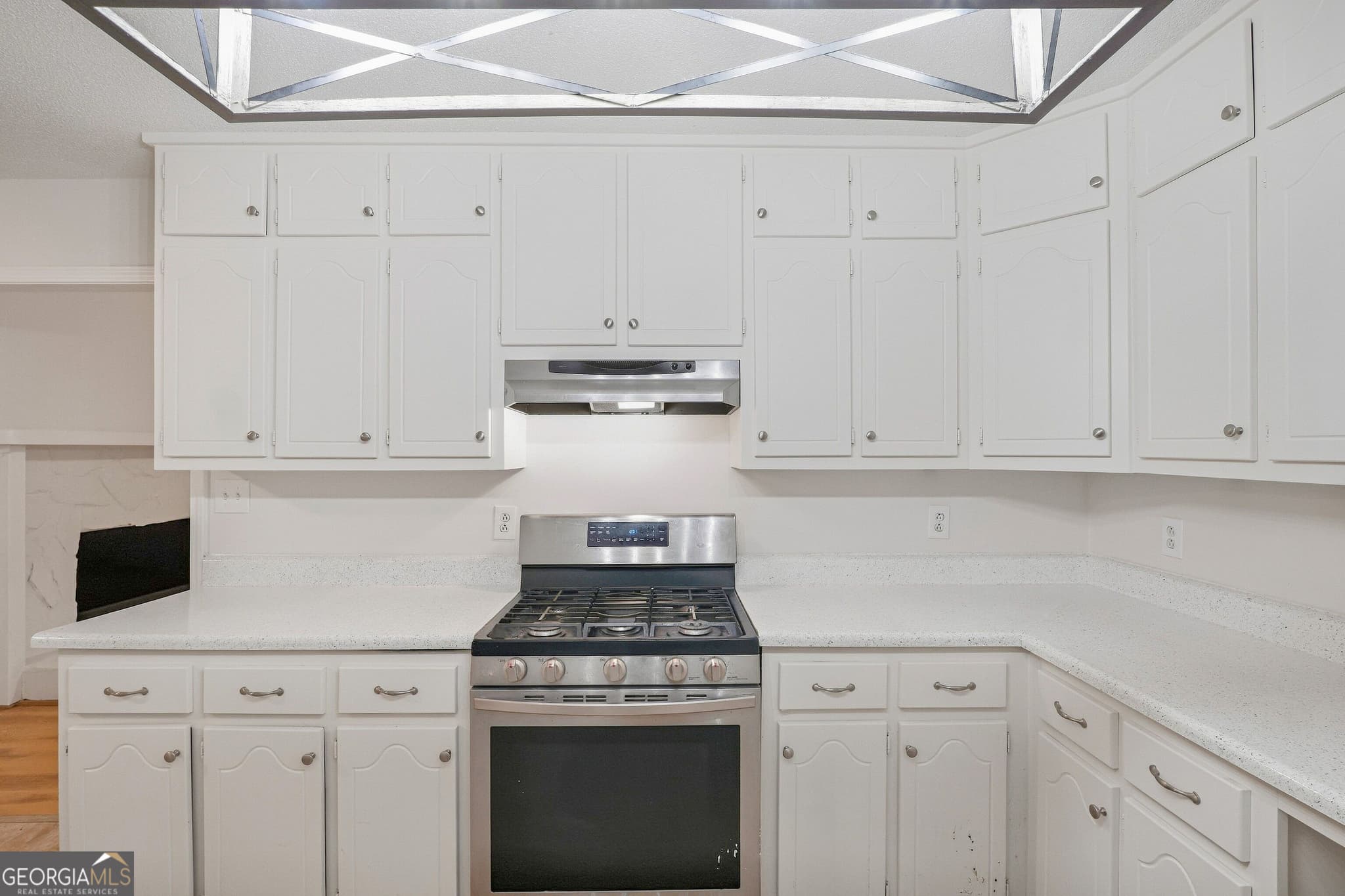 4 bedroom, 2 bathroom, 1,422 sq ft single family residence for sale at 2158 Chambers Road, Mcdonough, GA 30253 — photo 6