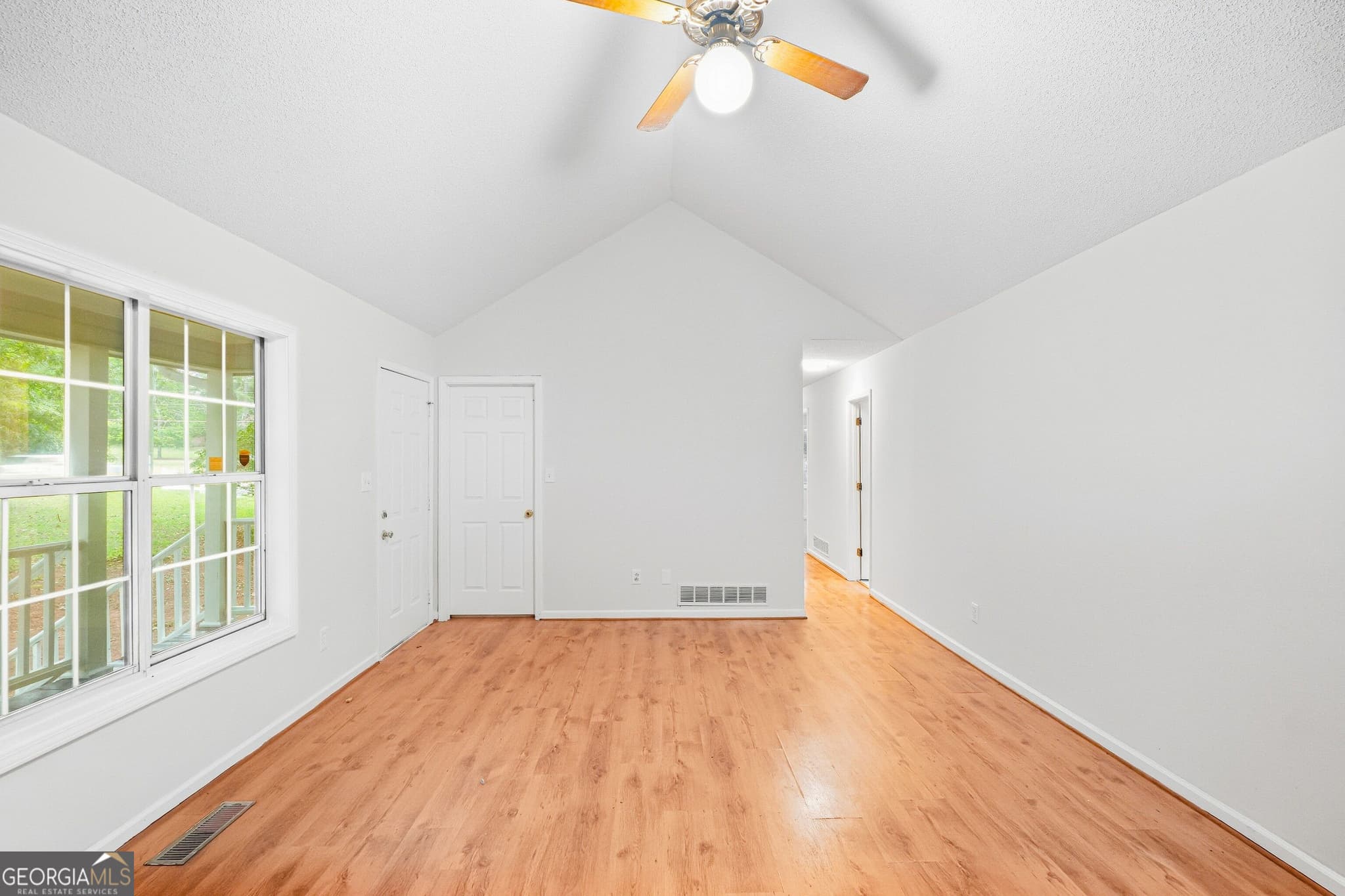 4 bedroom, 2 bathroom, 1,422 sq ft single family residence for sale at 2158 Chambers Road, Mcdonough, GA 30253 — photo 7