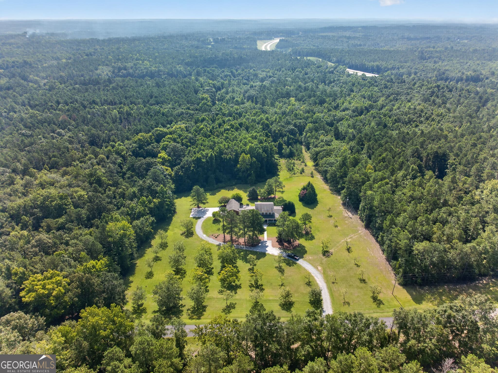 4 bedroom, 3.5 bathroom, 3,706 sq ft single family residence for sale at 224 Butler Road, Milledgeville, GA 31061 — photo 2