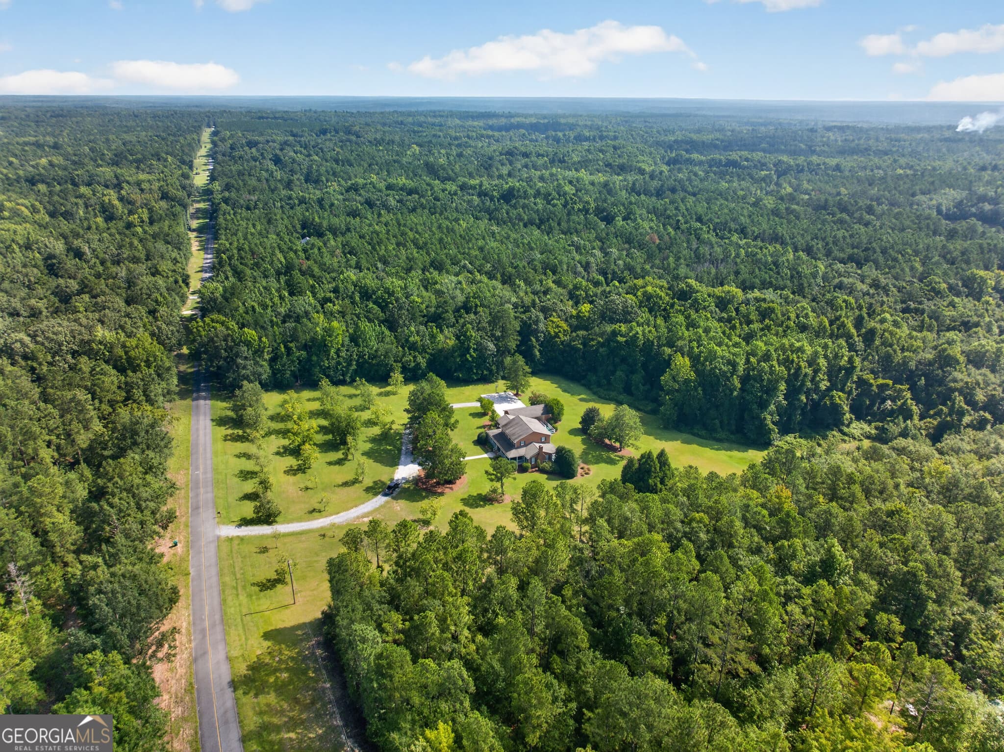 4 bedroom, 3.5 bathroom, 3,706 sq ft single family residence for sale at 224 Butler Road, Milledgeville, GA 31061 — photo 6