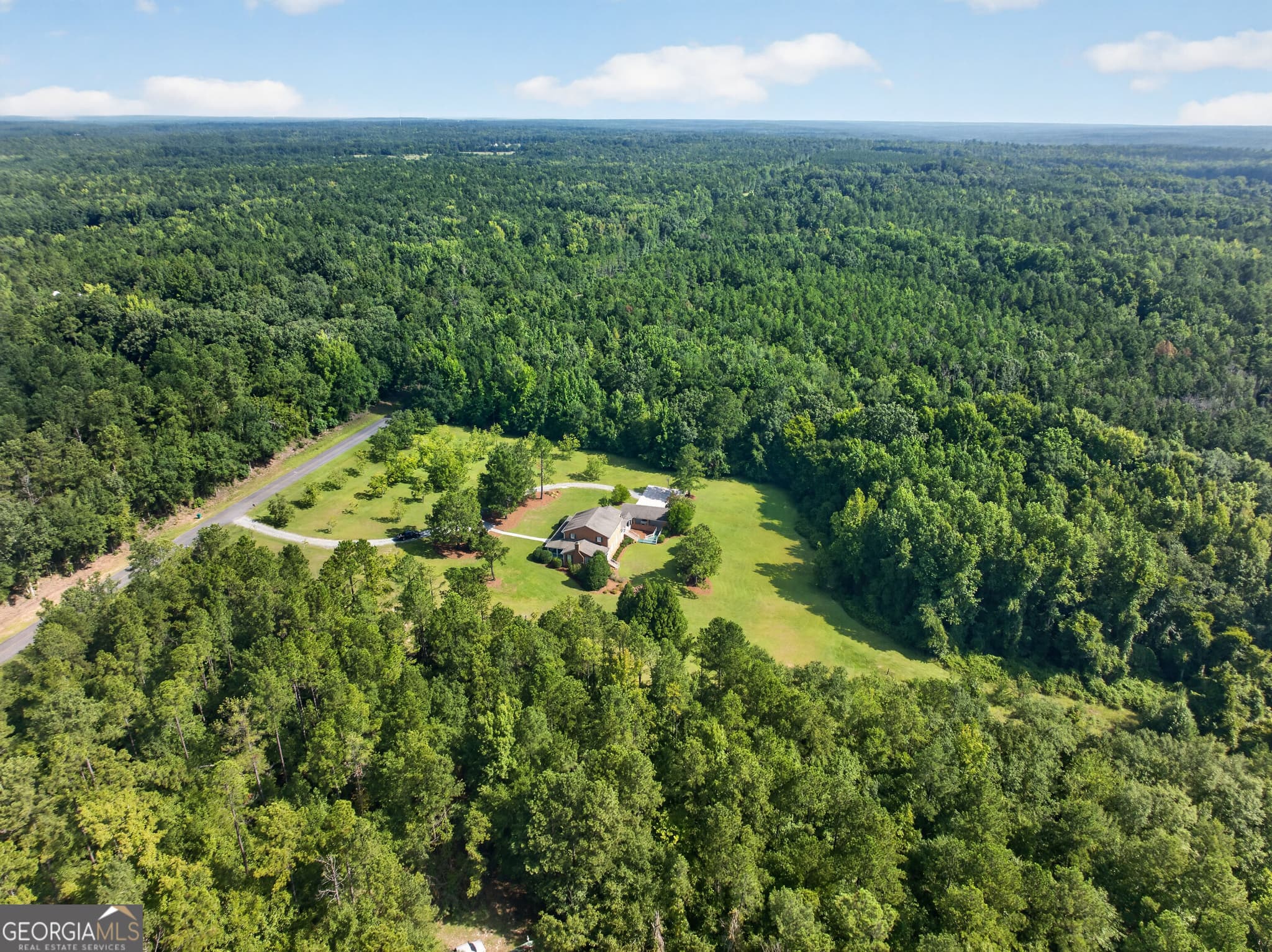 4 bedroom, 3.5 bathroom, 3,706 sq ft single family residence for sale at 224 Butler Road, Milledgeville, GA 31061 — photo 5