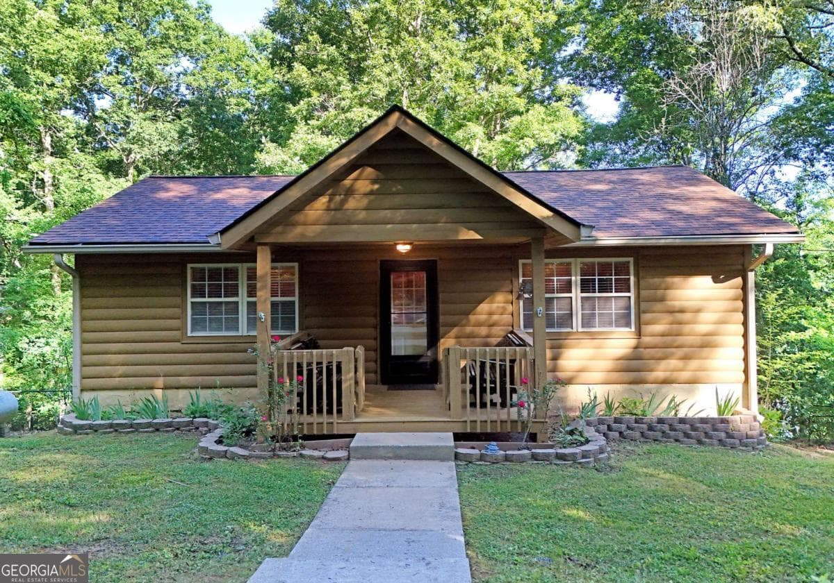 2 bedroom, 1 bathroom, 864 sq ft cabin,single family residence for sale at 175 Bell Road, Mineral Bluff, GA 30559 — photo 2