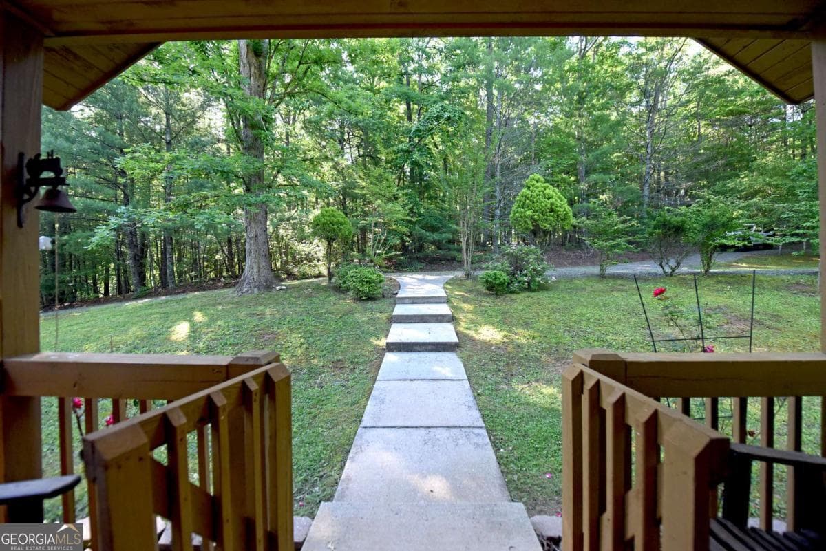 2 bedroom, 1 bathroom, 864 sq ft cabin,single family residence for sale at 175 Bell Road, Mineral Bluff, GA 30559 — photo 10