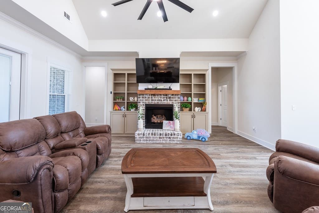 4 bedroom, 4 bathroom, 3,448 sq ft single family residence for sale at 5878 Natures Way, Naylor, GA 31641 — photo 6
