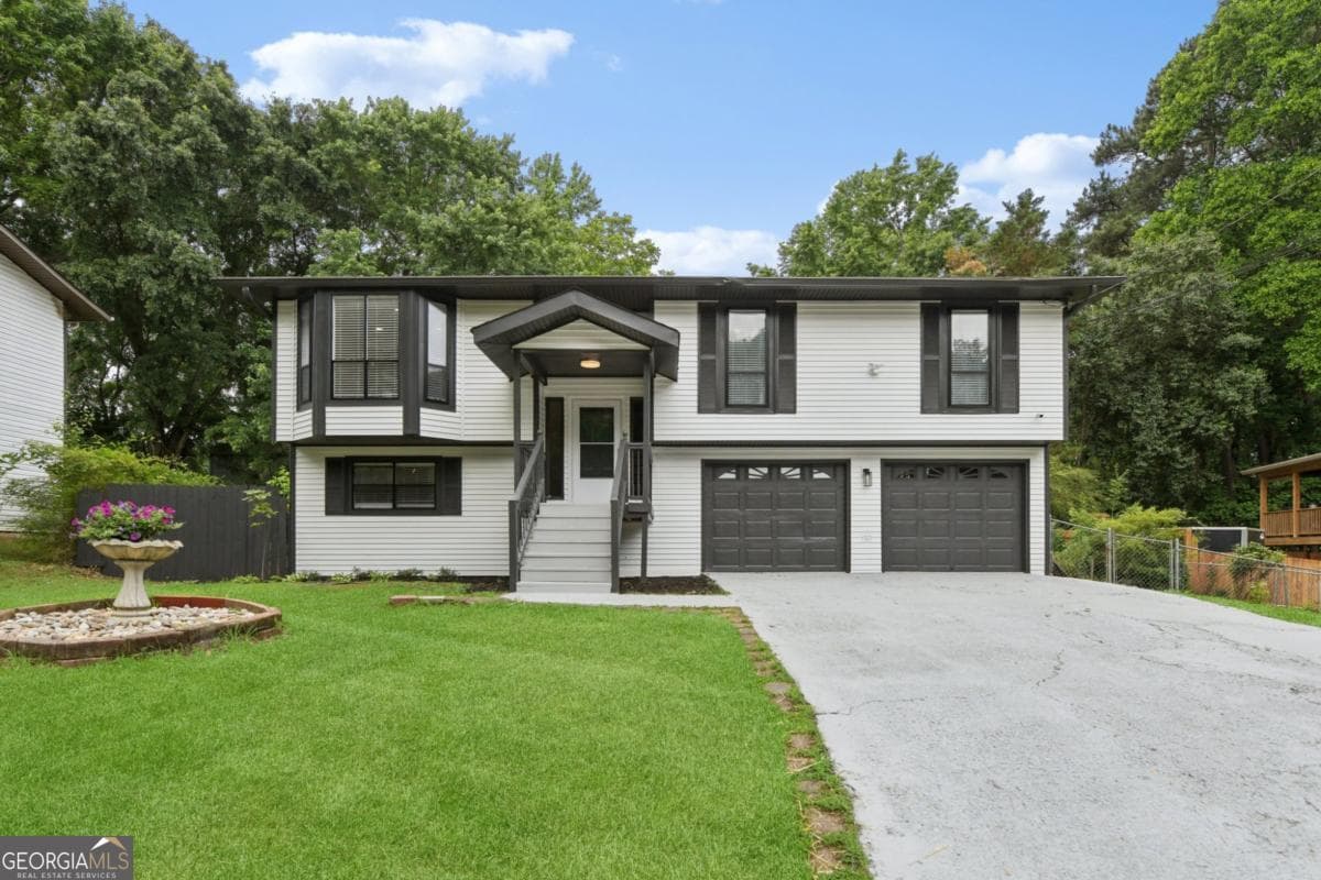 5 bedroom, 3 bathroom, 1,846 sq ft single family residence sold at 1824 Danielle Place, Lawrenceville, GA 30043