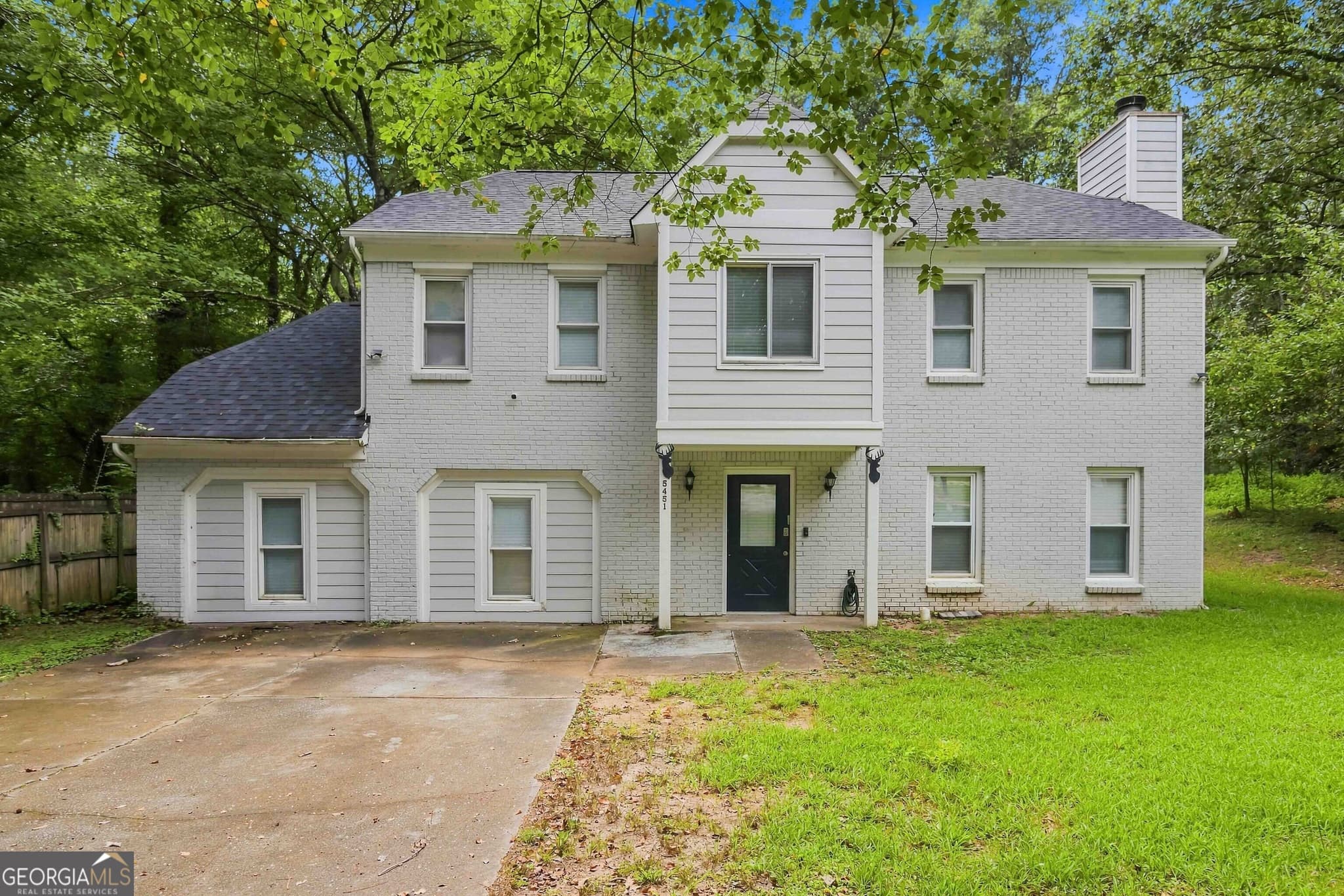 4 bedroom, 2.5 bathroom, 2,217 sq ft single family residence for sale at 5451 Hedgeflower Court, Stone Mountain, GA 30088 — photo 2
