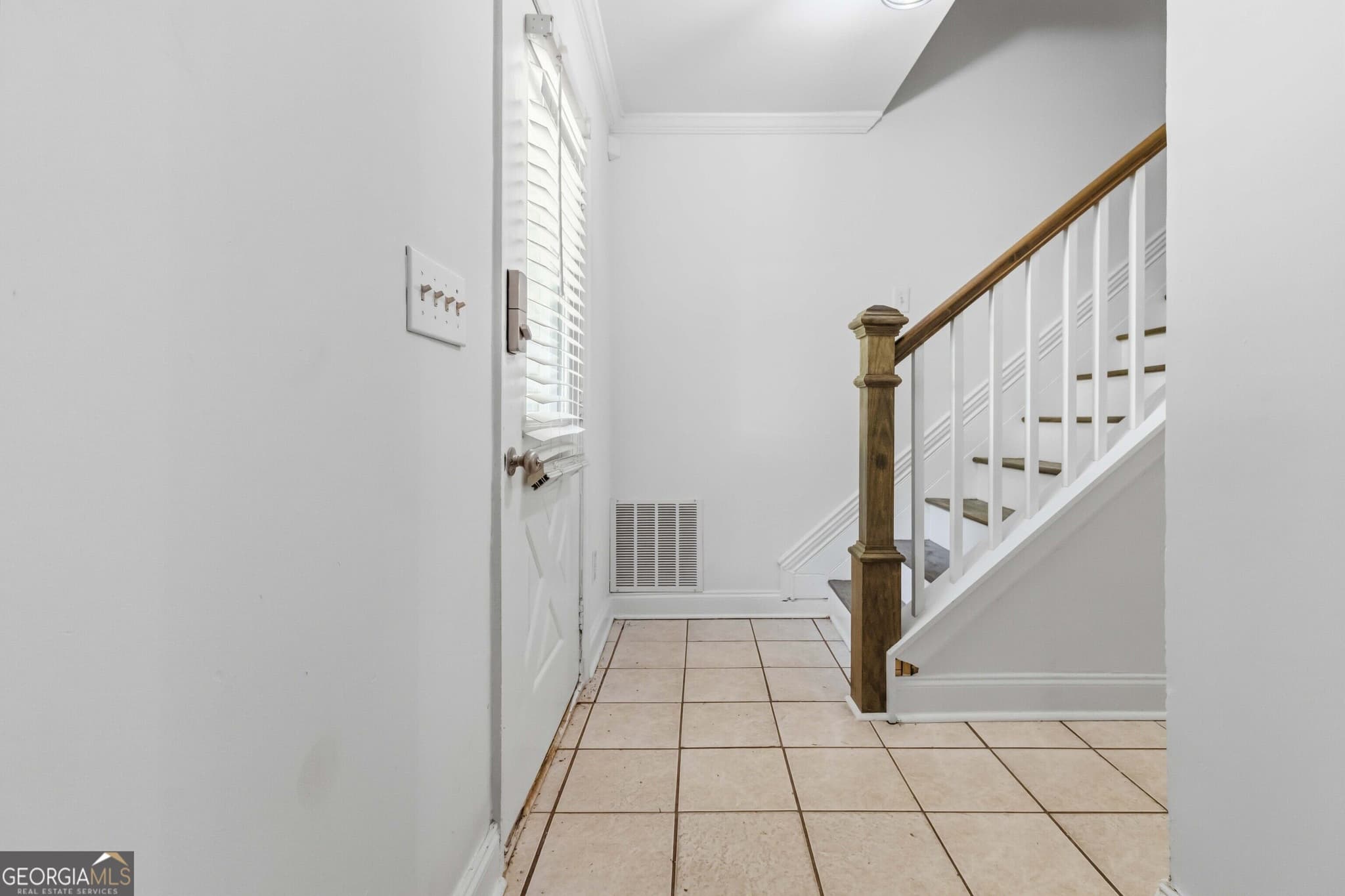 4 bedroom, 2.5 bathroom, 2,217 sq ft single family residence for sale at 5451 Hedgeflower Court, Stone Mountain, GA 30088 — photo 6