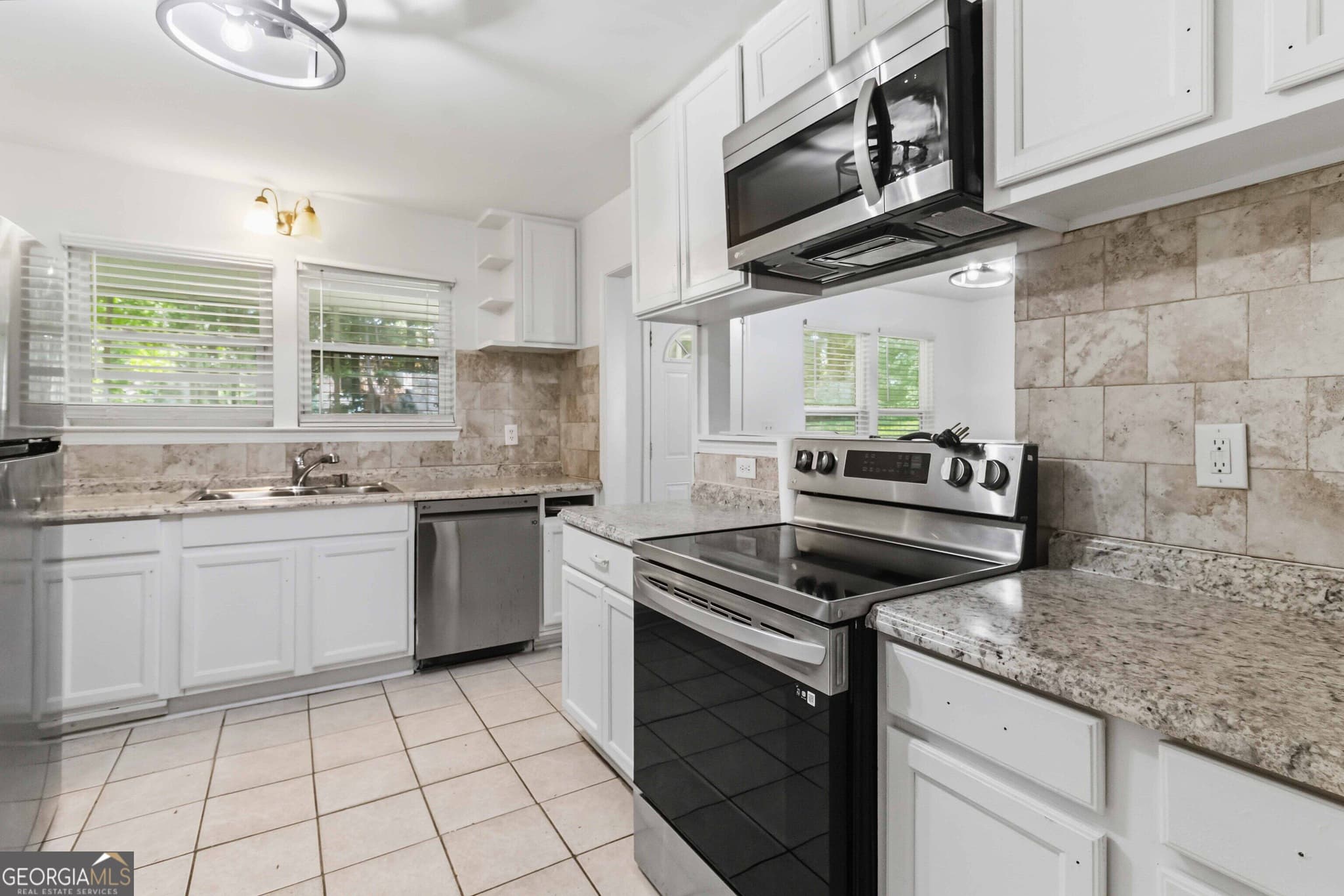 4 bedroom, 2.5 bathroom, 2,217 sq ft single family residence for sale at 5451 Hedgeflower Court, Stone Mountain, GA 30088 — photo 10