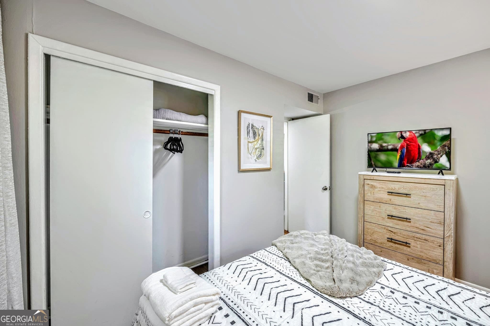 2 bedroom, 1 bathroom, 3,200 sq ft quadruplex for rent at 2858 Rosehill Street APT 5, Austell, GA 30106 for $2,500 a month — photo 8