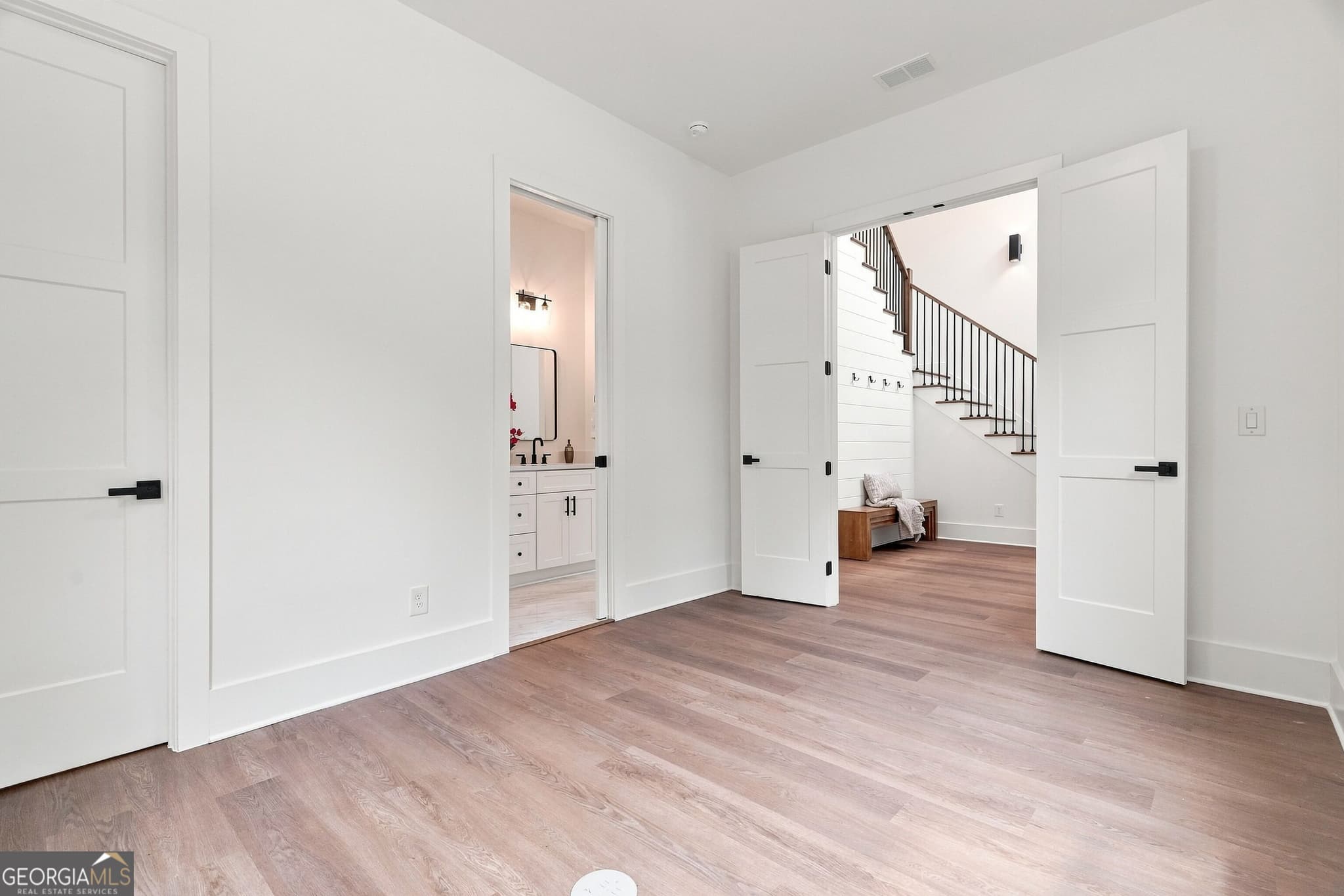 4 bedroom, 3 bathroom, 2,121 sq ft single family residence for sale at 6156 Grant Ford Road, Gainesville, GA 30506 — photo 5