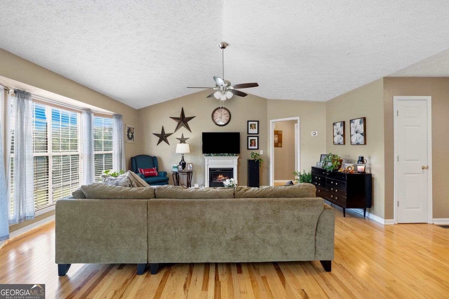 3 bedroom, 2 bathroom, 1,552 sq ft single family residence for sale at 4630 Gillsville Highway, Gillsville, GA 30543 — photo 6