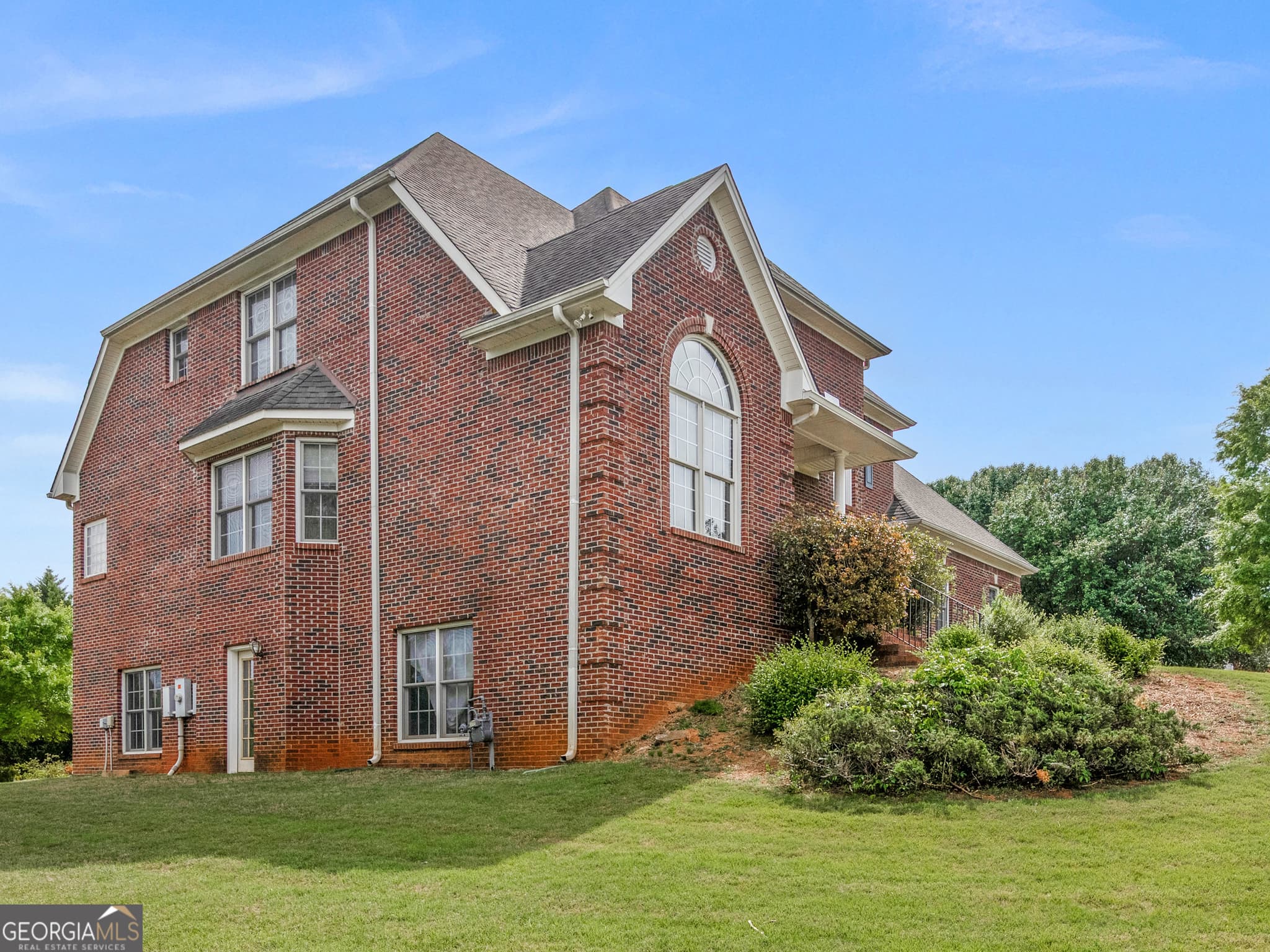 4 bedroom, 4.5 bathroom, 6,250 sq ft single family residence for sale at 1302 Chester Place, Mcdonough, GA 30252 — photo 5