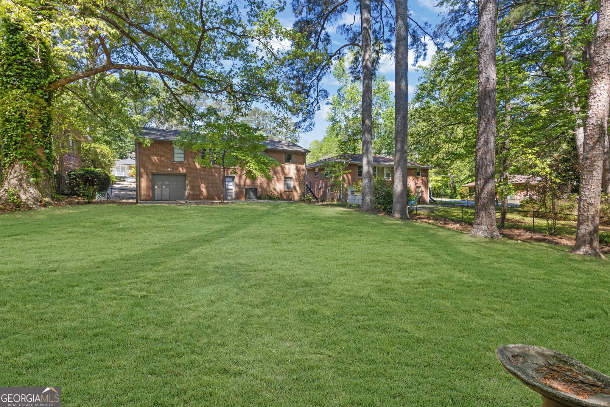 3 bedroom, 1.5 bathroom, 2,472 sq ft single family residence for rent at 2288 Bryant Drive, East Point, GA 30344 for $2,200 a month — photo 3