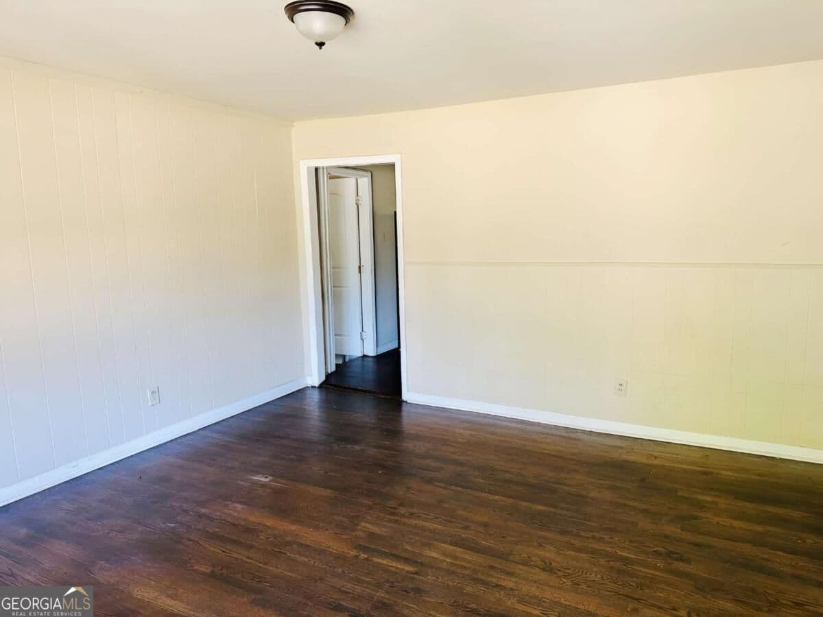 5 bedroom, 2.5 bathroom single family residence for sale at 970 Allgood Road, Marietta, GA 30062 — photo 8