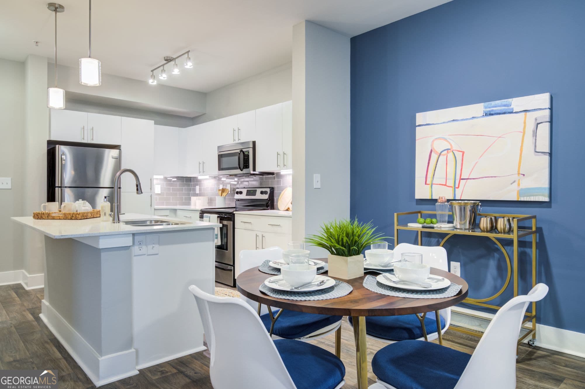 2 bedroom, 2 bathroom, 1,173 sq ft apartment for rent at 2591 Piedmont Road 2030, Atlanta, GA 30324 for $1,825 a month — photo 2