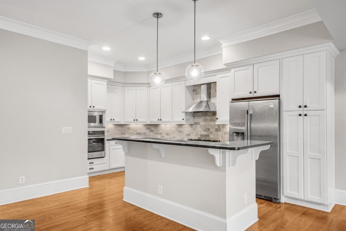 4 bedroom, 3.5 bathroom, 2,068 sq ft townhouse for rent at 250 Mystic Ridge Hill, Sandy Springs, GA 30342 for $4,400 a month — photo 7