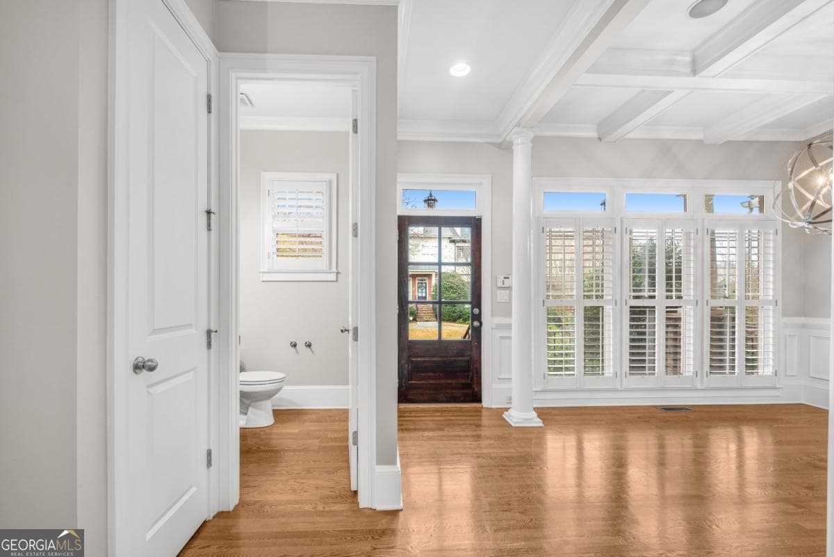 4 bedroom, 3.5 bathroom, 2,068 sq ft townhouse for rent at 250 Mystic Ridge Hill, Sandy Springs, GA 30342 for $4,400 a month — photo 3