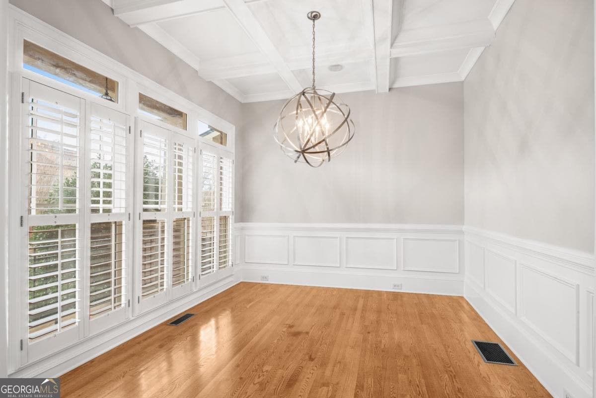 4 bedroom, 3.5 bathroom, 2,068 sq ft townhouse for rent at 250 Mystic Ridge Hill, Sandy Springs, GA 30342 for $4,400 a month — photo 4