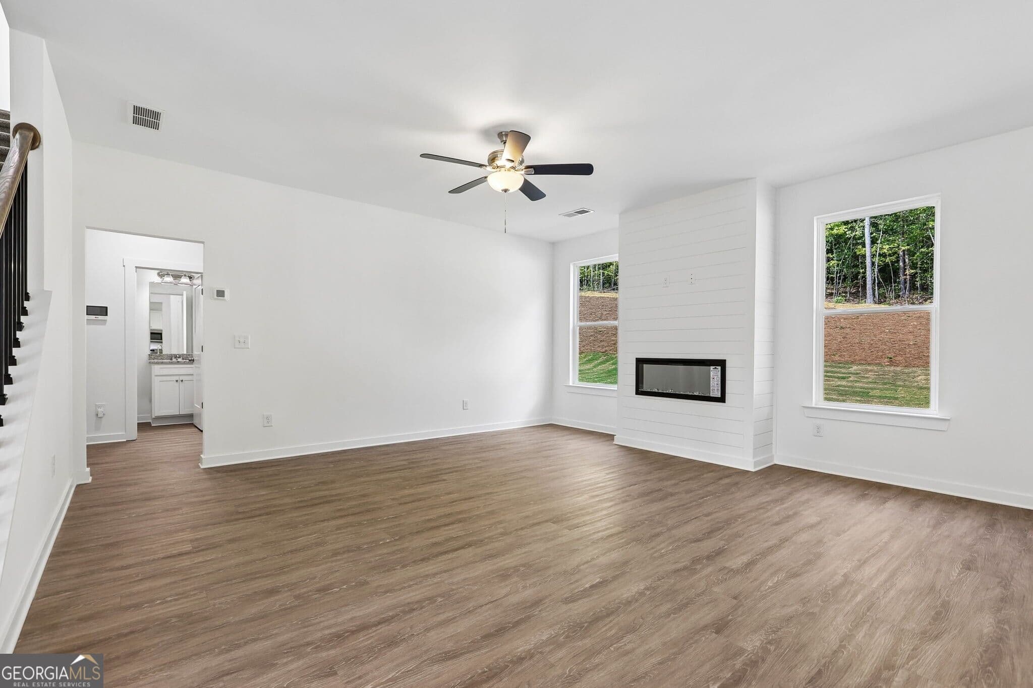 4 bedroom, 3 bathroom, 2,517 sq ft single family residence for sale at 100 Eryn Terrace, Covington, GA 30014 — photo 6