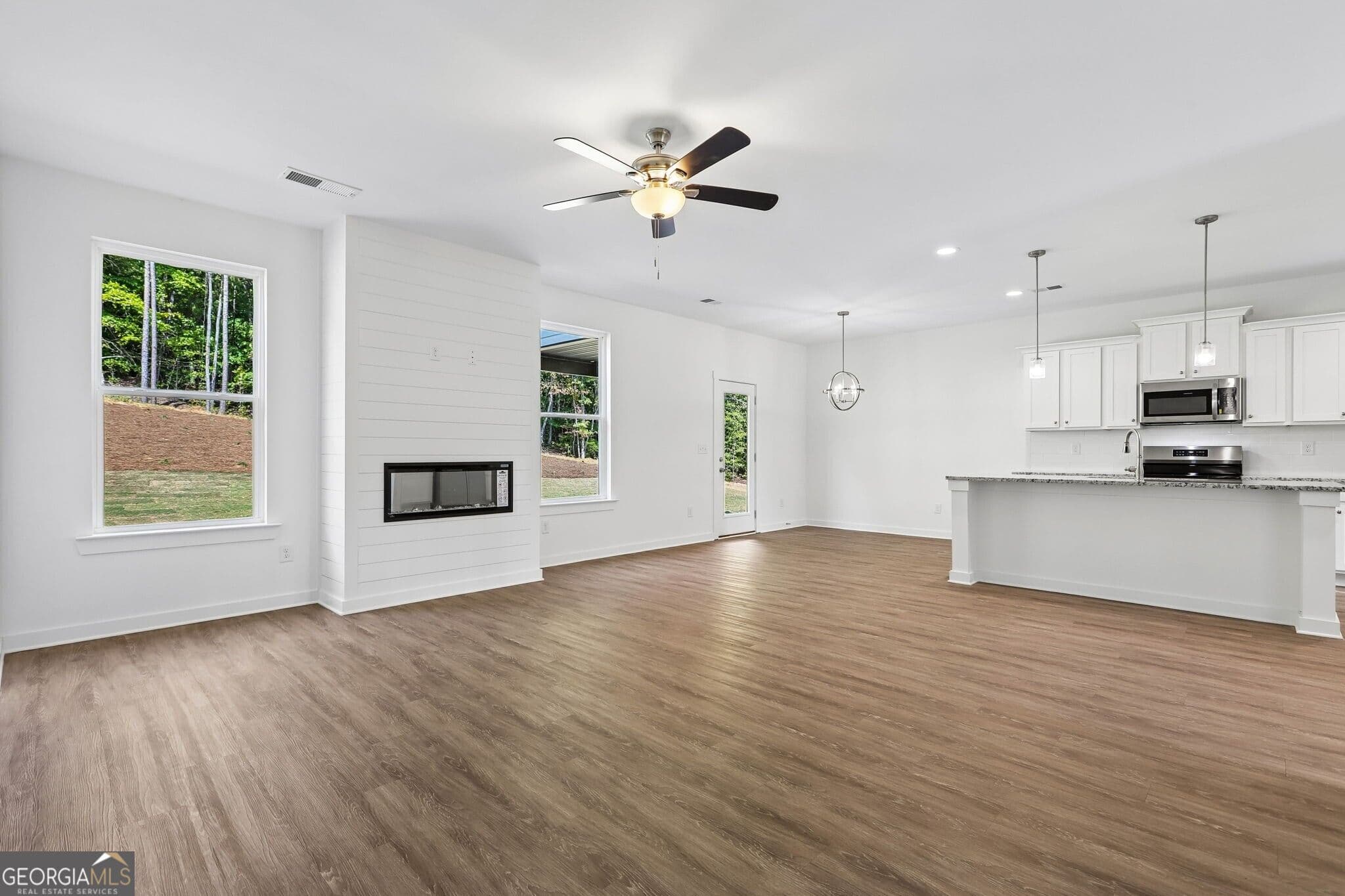 4 bedroom, 3 bathroom, 2,517 sq ft single family residence for sale at 100 Eryn Terrace, Covington, GA 30014 — photo 7
