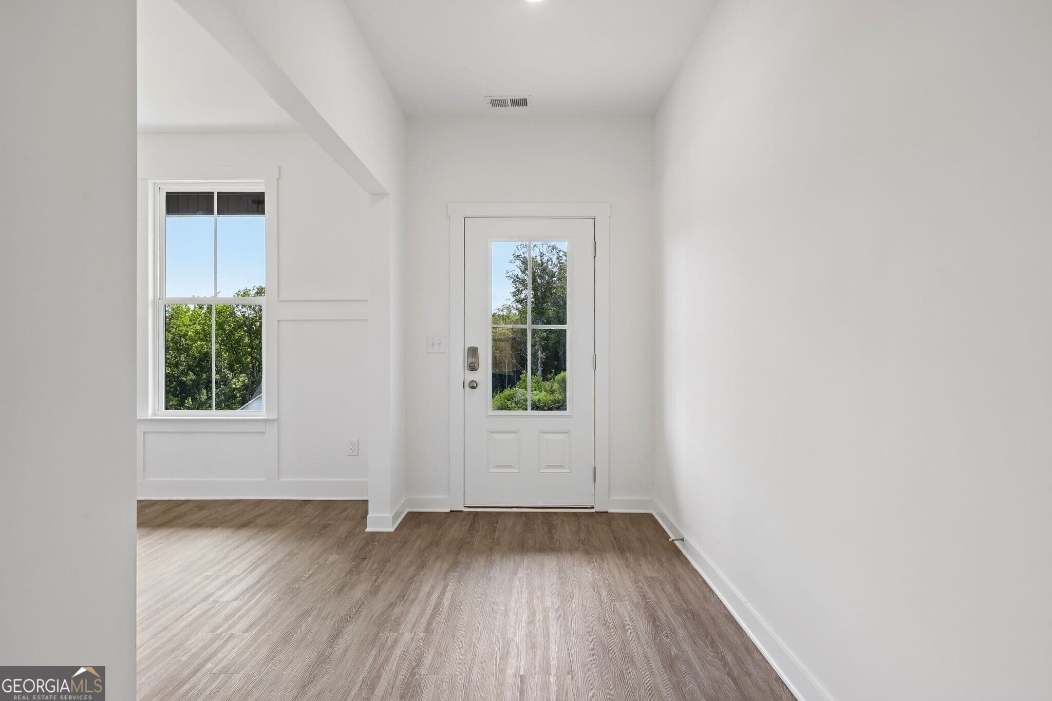 4 bedroom, 3 bathroom, 2,517 sq ft single family residence for sale at 100 Eryn Terrace, Covington, GA 30014 — photo 4