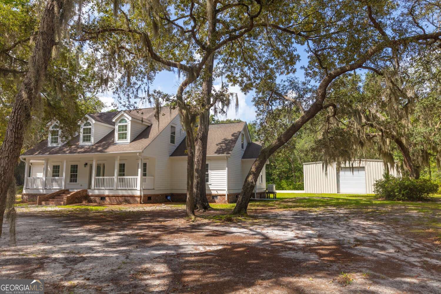 5 bedroom, 3 bathroom, 3,573 sq ft single family residence under contract at 691 Kings Road, Midway, GA 31320 — photo 2