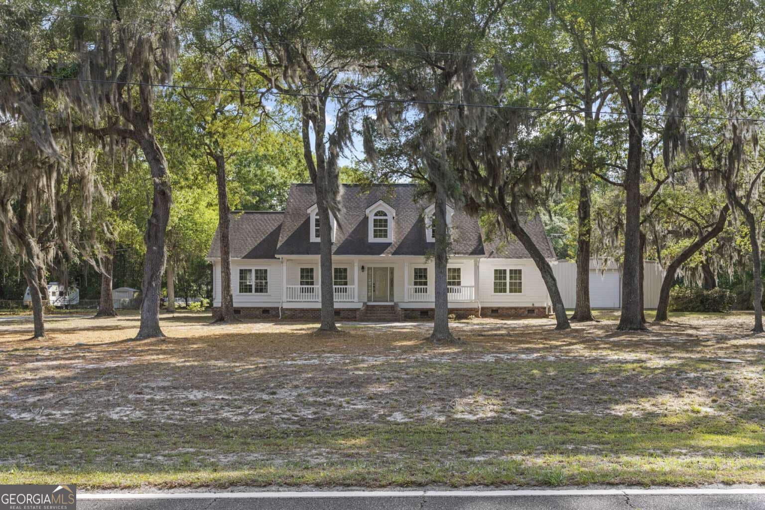 5 bedroom, 3 bathroom, 3,573 sq ft single family residence under contract at 691 Kings Road, Midway, GA 31320 — photo 3